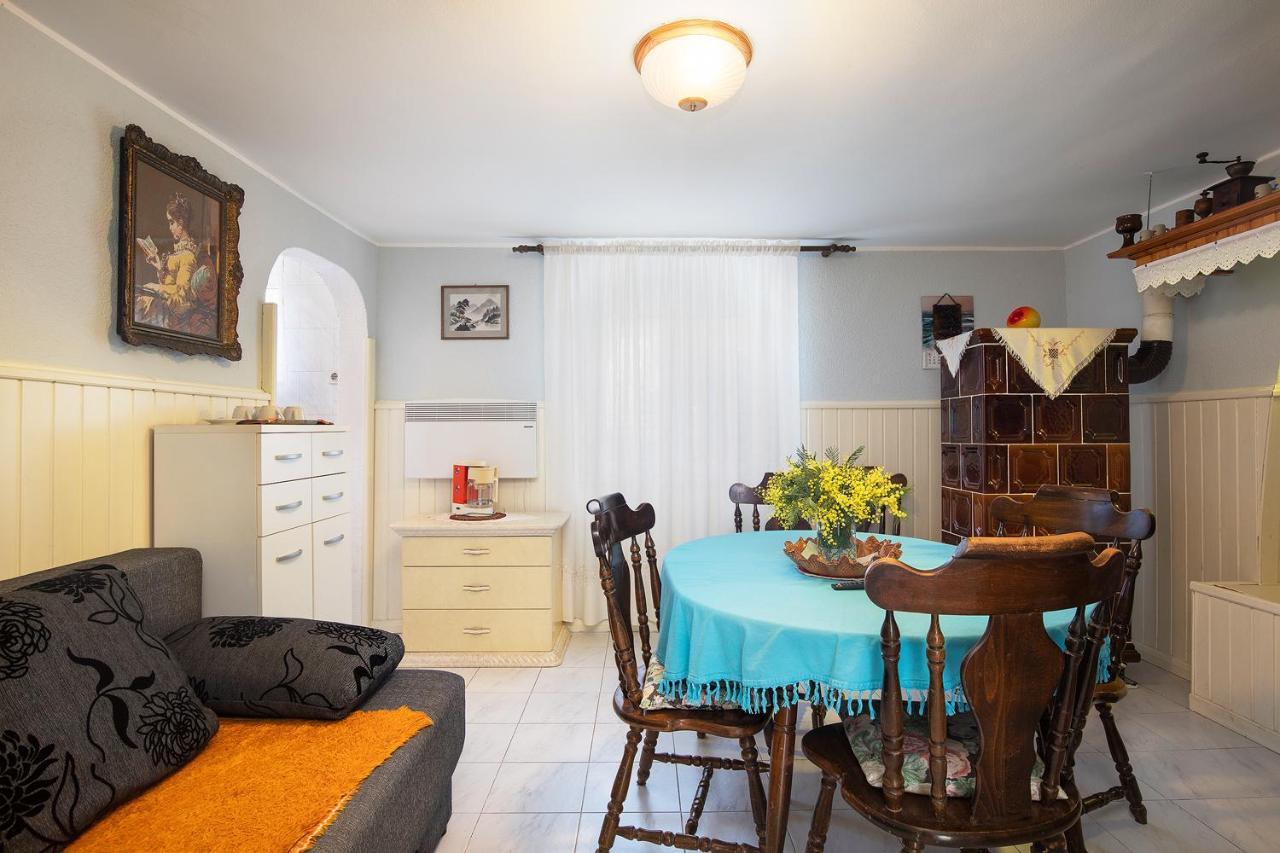 Marija Apartment พูลา ภายนอก รูปภาพ