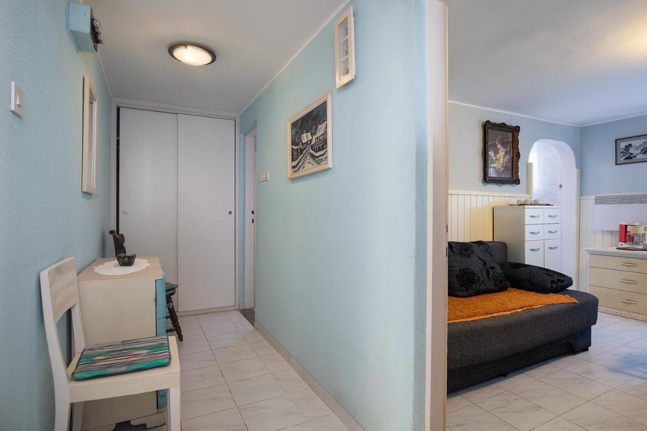 Marija Apartment พูลา ภายนอก รูปภาพ
