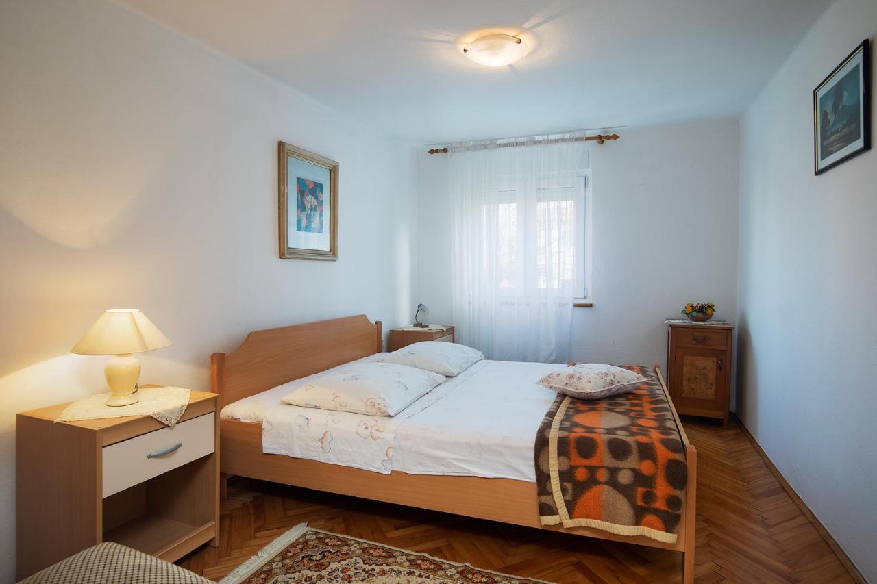 Marija Apartment พูลา ภายนอก รูปภาพ